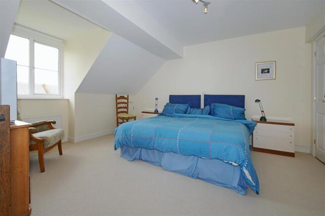 Master Bedroom.jpg