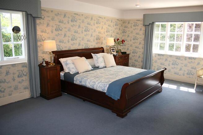 bedroom.jpg
