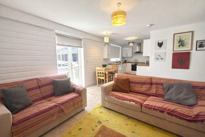 Living/Dining are...