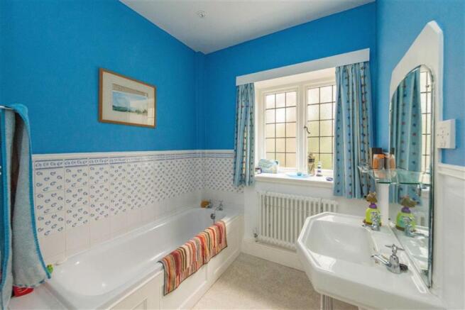 En Suite Bathroom