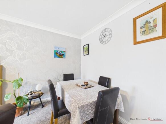 3 bed Bungalow for sale Image 7