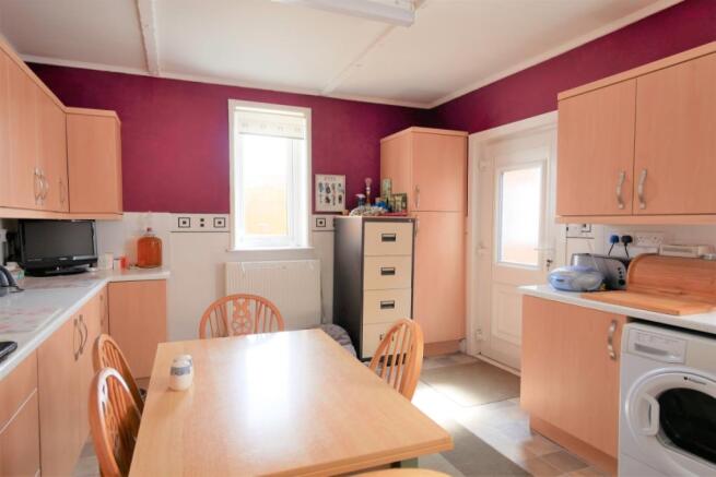 Kitchen/Breakfast Ro