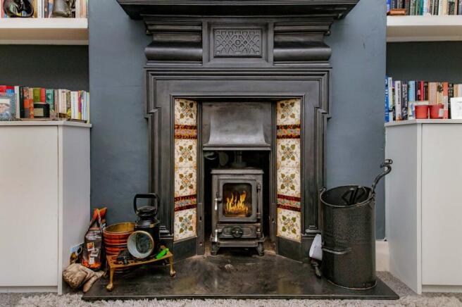 4 bed Detached for sale Image 12
