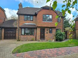 14, Ashdown Chase, Uckfield TN22 3LY