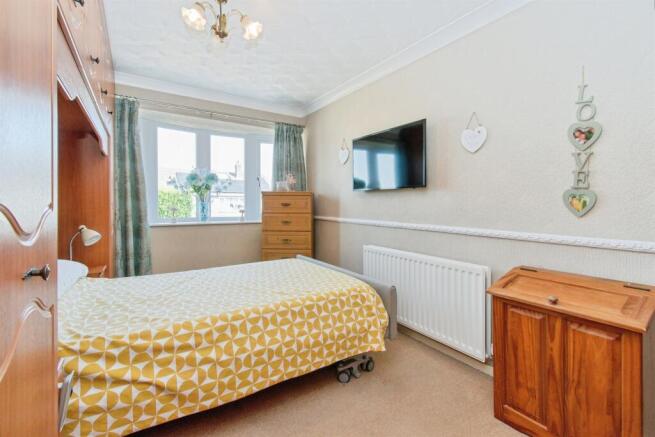 2 bed Detached Bungalow for sale Image 12