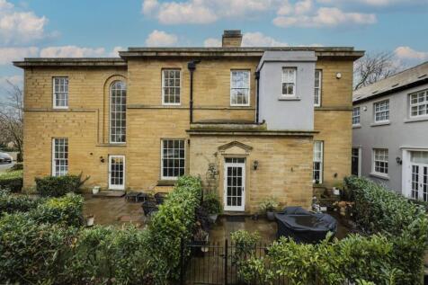 Chapel Lane, New Farnley, Leeds, West Yorkshire, LS12