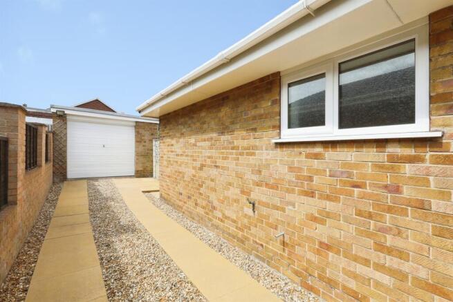 3 bed Detached Bungalow for sale Image 6