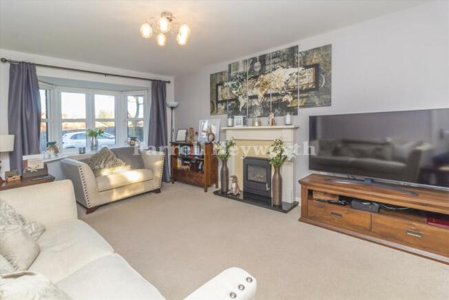 Lounge image 2