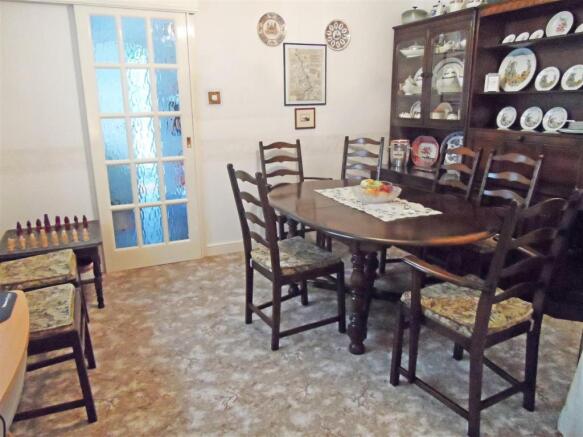 dining room.jpg