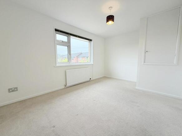 2 bed End of Terrace to rent Image 7