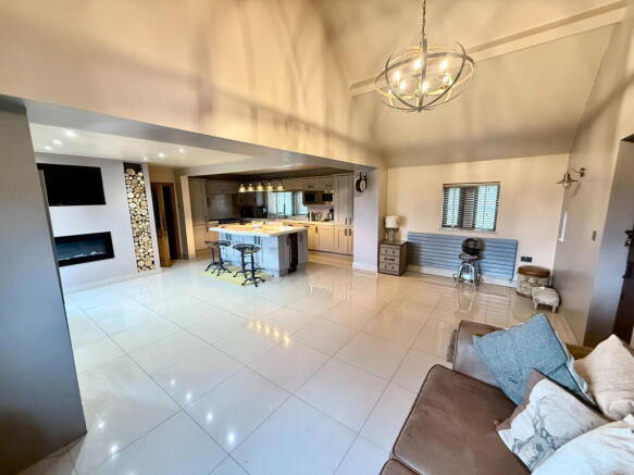 3 bed Detached Bungalow for sale Image 8