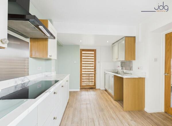 Open Plan Kitchen Diner with Sliding Doors to the Garden