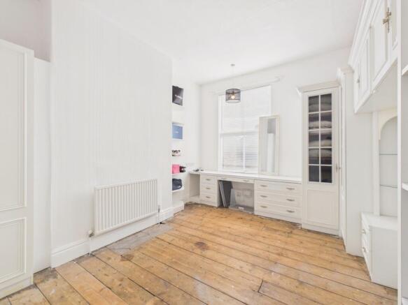 5 bed Terraced for sale Image 10