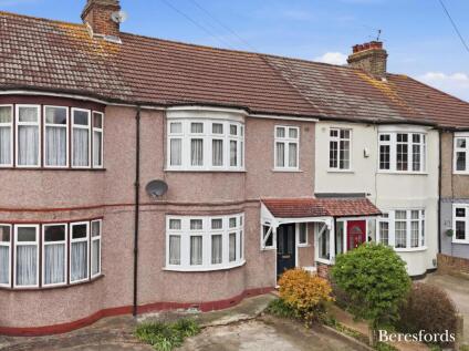 Lyndhurst Drive, Hornchurch, RM11