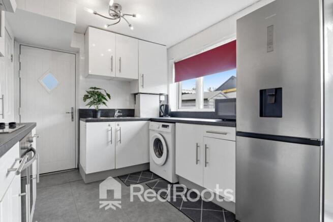 3 bed Semi-Detached for sale Image 5