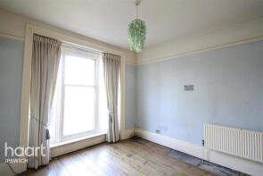 Flat 1, 65 Charnwood Court, Belstead Road, Ipswich IP2 8BD