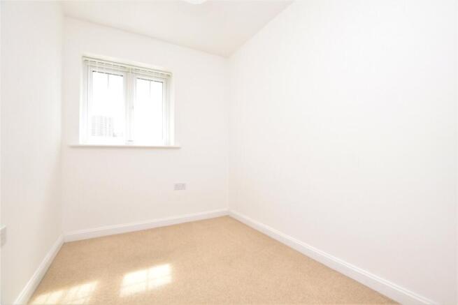 3 bed Semi-Detached to rent Image 11