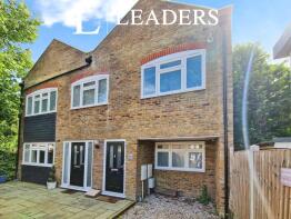 40b, Station Avenue, Southend-on-sea SS2 5ED