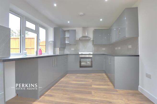 KITCHEN 2.jpg