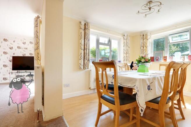 Living/dining room