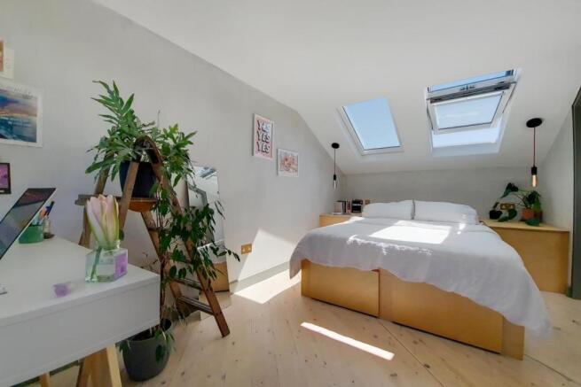 7_Main Bedroom-1.jpg