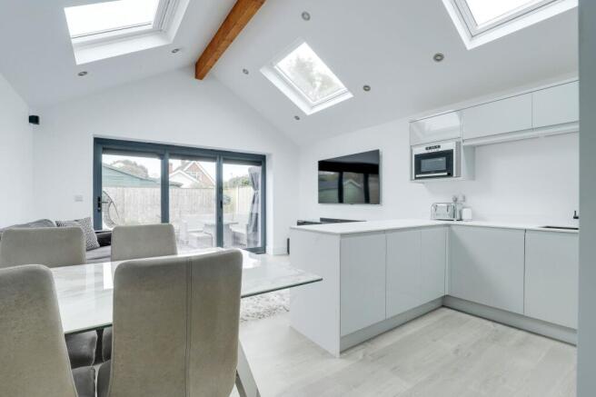 Kitchen & Open-Plan Living