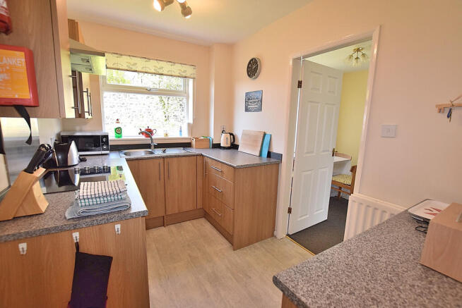 2 bed Semi-Detached for sale Image 7