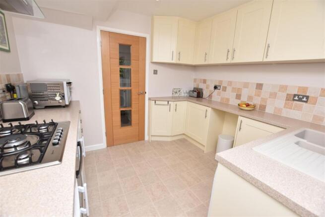 KITCHEN REVERSE