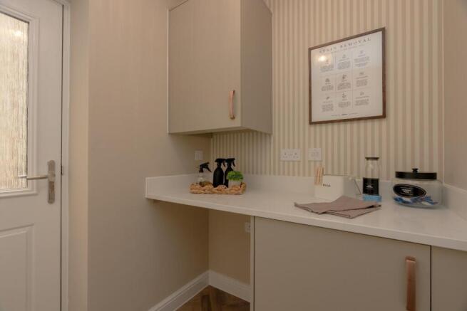 4 bed Detached for sale Image 9