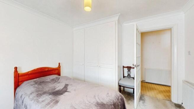 2 bed Flat for sale Image 6