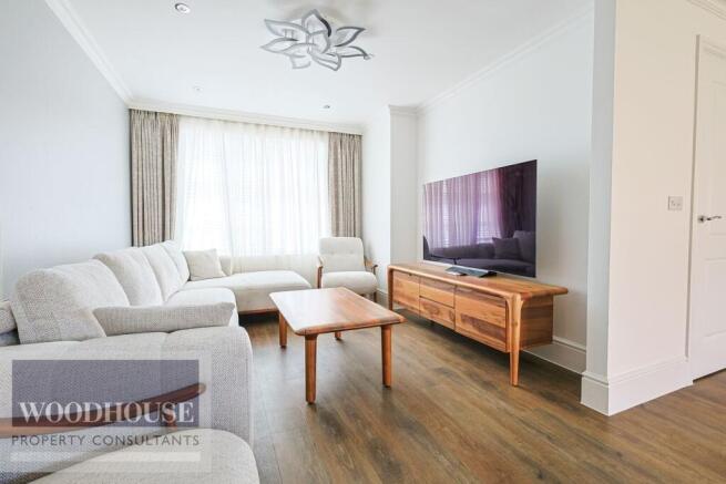 House in Broxbourne, Goffs Oak - View 5