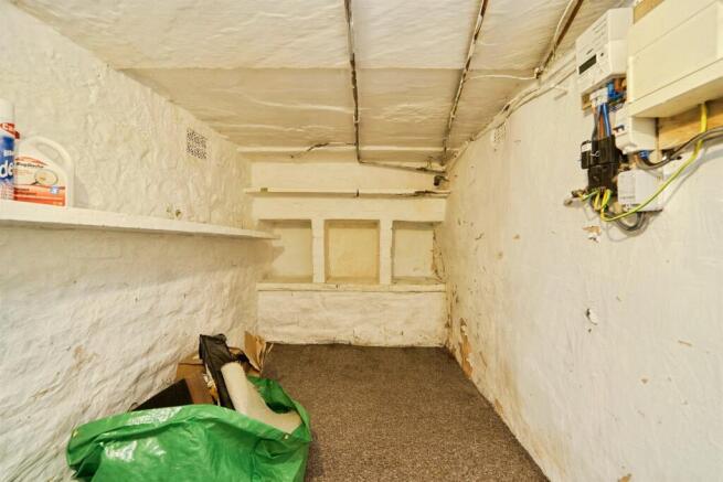 3 bed Terraced for sale Image 7
