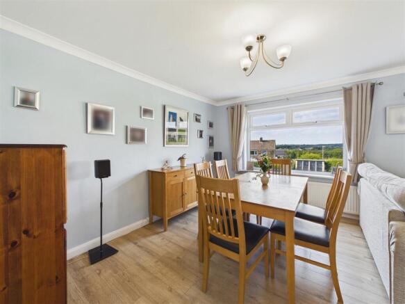 Heathfield Close, Dronfield photo 4