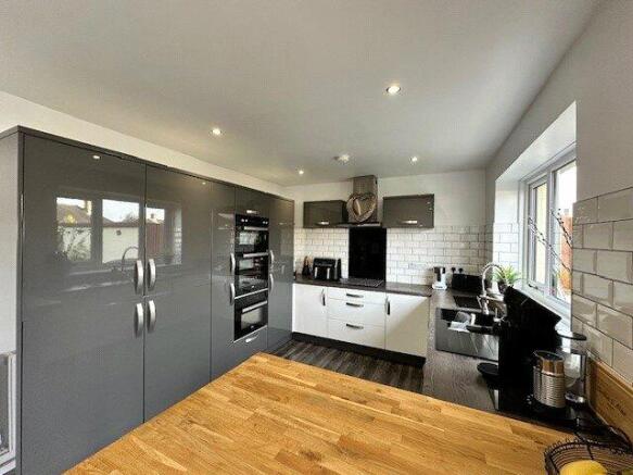 Fitted Kitchen