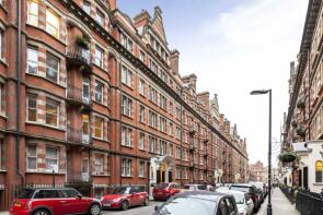 65, Clarence Gate Gardens, Glentworth Street, London NW1 6QR