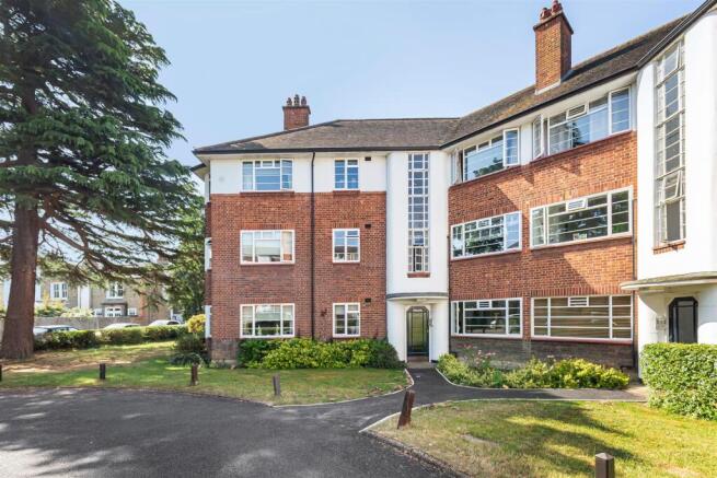James_anderson-19_st_leonards_court__16_.JPG