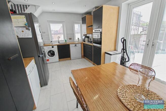3 bed Semi-Detached for sale Image 10