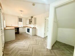 24, Pine Avenue, Newark NG22 9PX