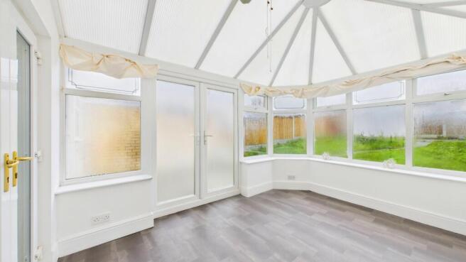 3 bed End of Terrace to rent Image 5