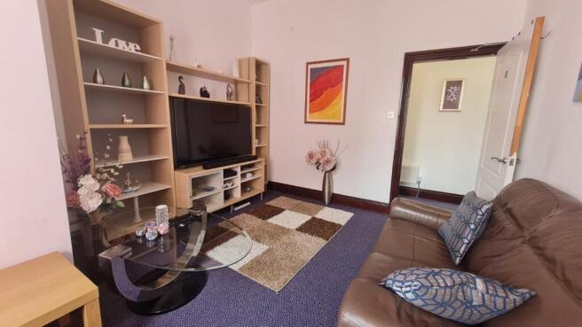 2 bed Flat to rent Image 7