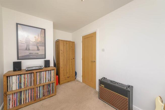 12KensingtonDrive_029.jpg