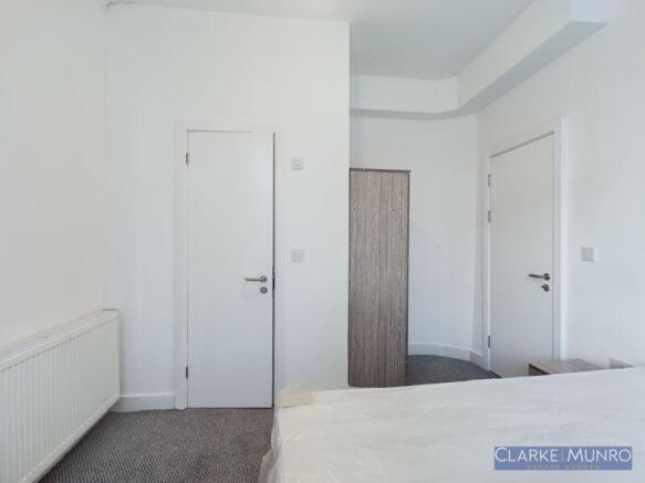 1 bed House of Multiple Occupation to rent Image 11