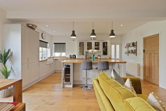 3 bed House for sale Image 7