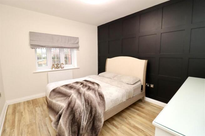 3 bed Terraced for sale Image 6