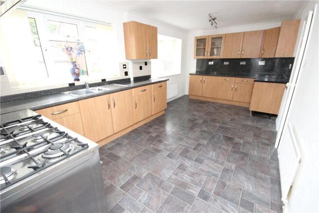 02 Kitchen