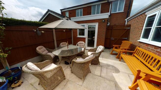 Coultshead Avenue Patio