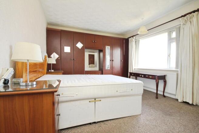 2 bed Semi-Detached to rent Image 6