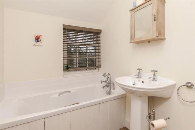 8274964-interior21.j
