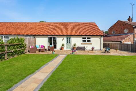 Little Fenton Lane, Sherburn in Elmet, North Yorkshire, LS25