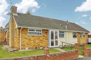 10, Halifax Close, Wroughton, Swindon SN4 9DZ